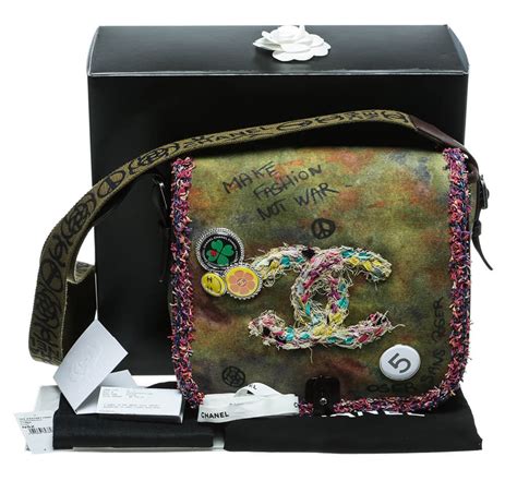 chanel bag graffiti